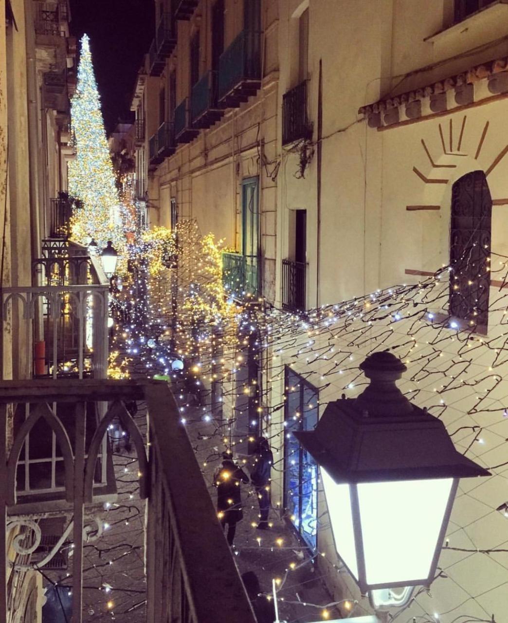 La Dimora Del Barone Bed & Breakfast Salerno Bagian luar foto